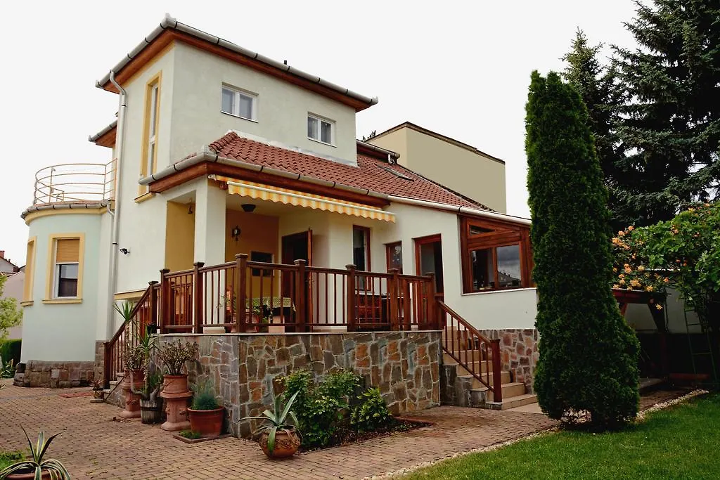 Pasa Lak Hotell Eger Villa